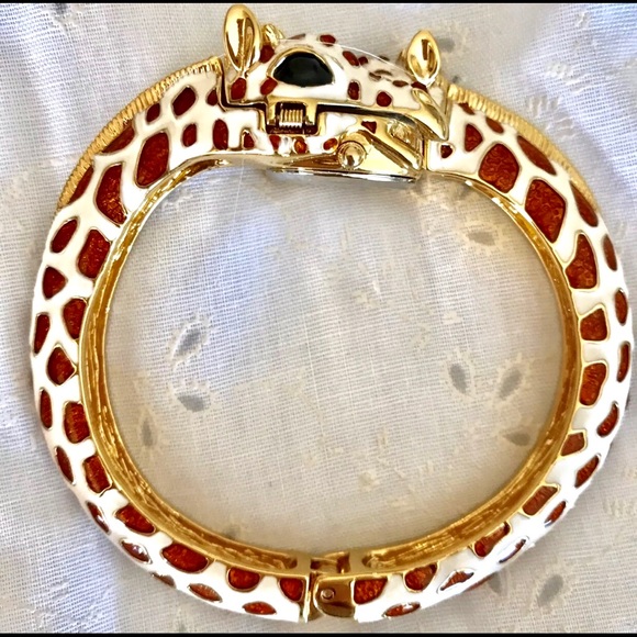 KJL Kenneth Lane Giraffe Bracelet Watch - Picture 3 of 7